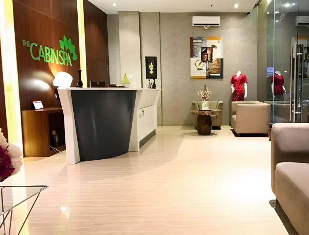 The Crew Hotel Kualanamu International Airport Medan Exterior foto