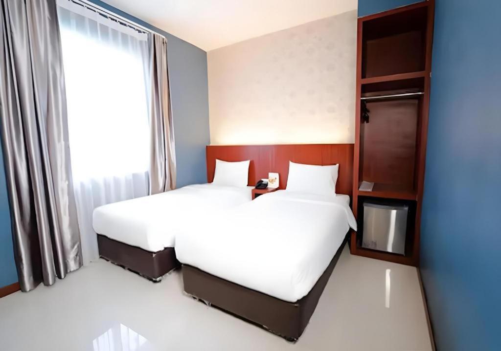 The Crew Hotel Kualanamu International Airport Medan Exterior foto